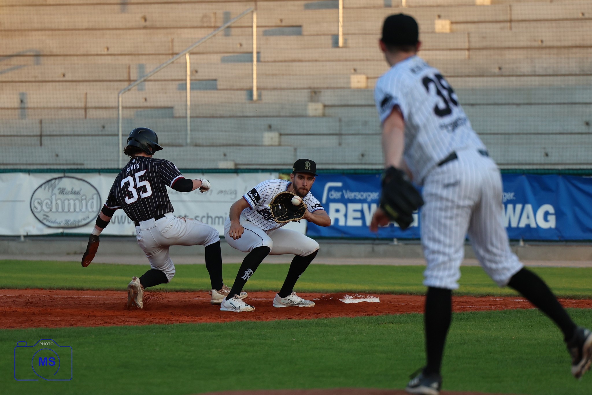Academy Vs Legionaere Spiel2